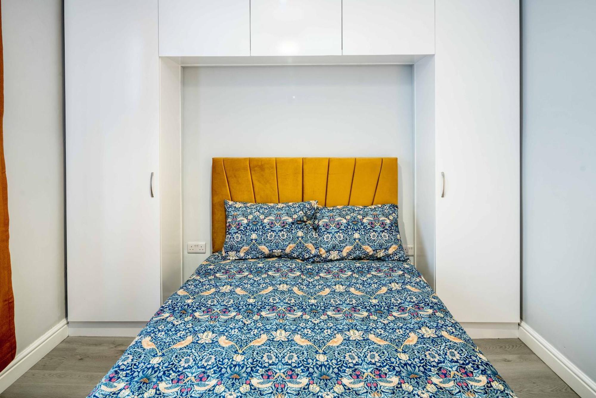 Free Parking, 2 Beds,Close To Train Station Bedford Exterior photo