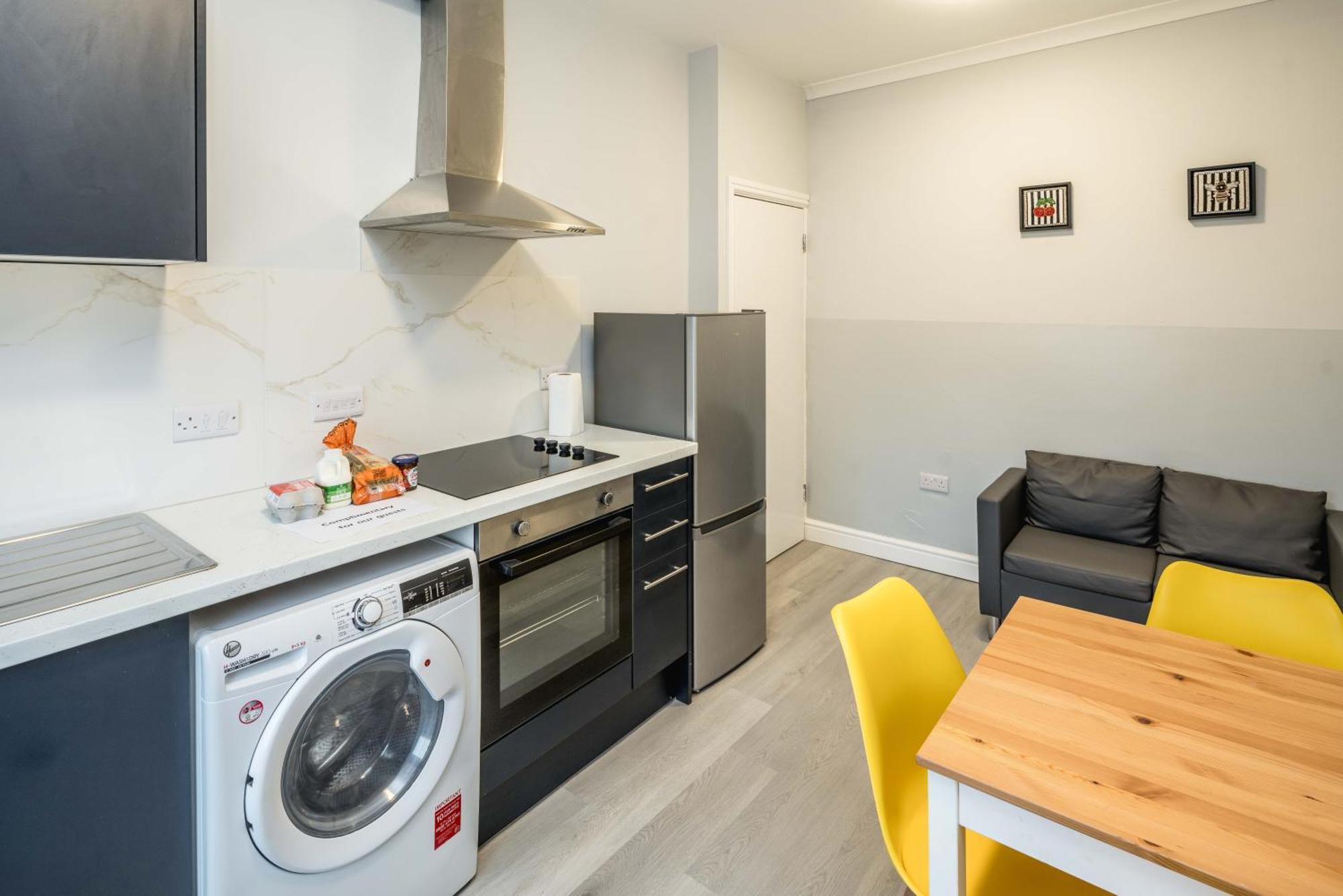 Free Parking, 2 Beds,Close To Train Station Bedford Exterior photo